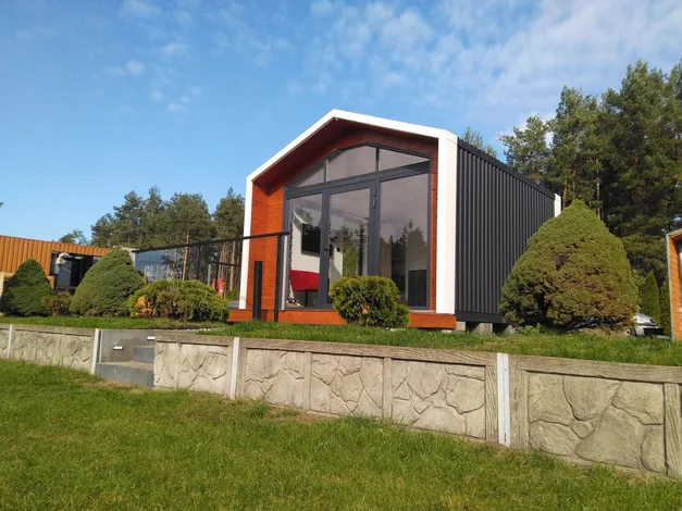 tip-article-image-Domki modułowe (letniskowe i biurowe). Rewolucja architektoniczna w Twoim ogrodzie